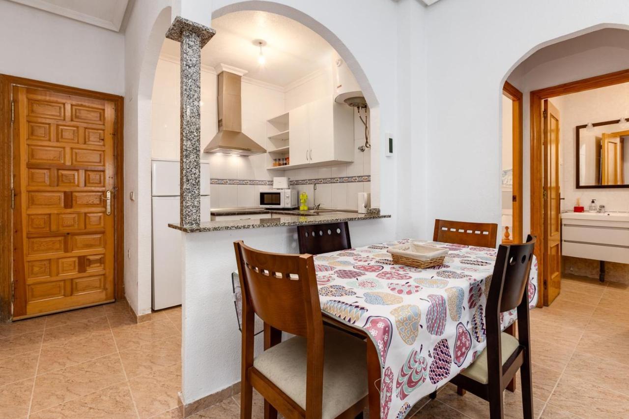 Bonito Apartamento De Dos Habitacion Y Piscina Torrevieja Exterior foto